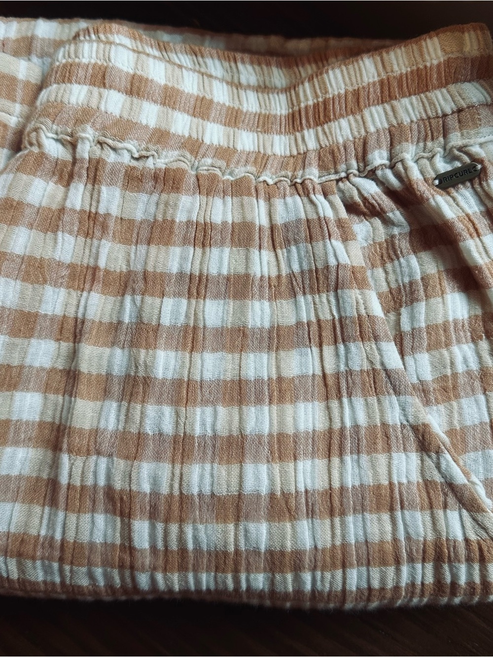 Rip Curl  Beige and White Gingham 100% cotton  Bottoms